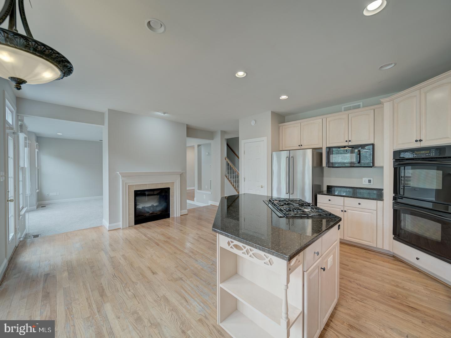 8429 LINK HILLS LOOP, GAINESVILLE, Virginia 20155, 4 Bedrooms Bedrooms, ,4 BathroomsBathrooms,Residential,For sale,8429 LINK HILLS LOOP,VAPW2097330 MLS # VAPW2097330