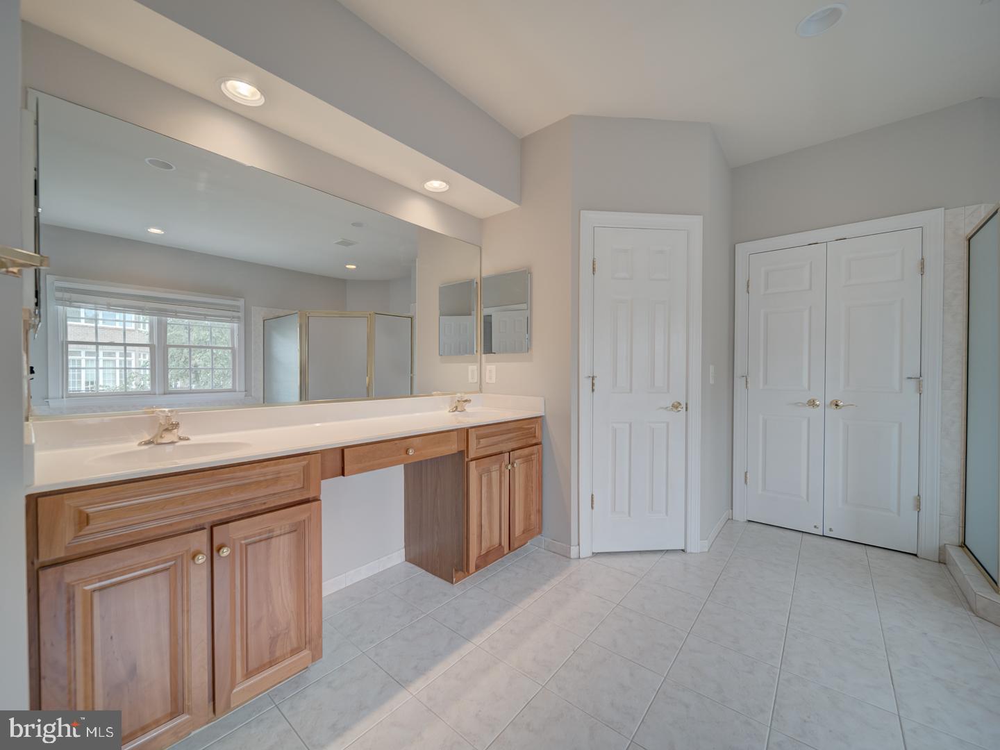 8429 LINK HILLS LOOP, GAINESVILLE, Virginia 20155, 4 Bedrooms Bedrooms, ,4 BathroomsBathrooms,Residential,For sale,8429 LINK HILLS LOOP,VAPW2097330 MLS # VAPW2097330