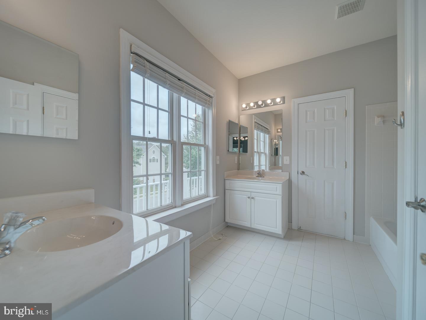 8429 LINK HILLS LOOP, GAINESVILLE, Virginia 20155, 4 Bedrooms Bedrooms, ,4 BathroomsBathrooms,Residential,For sale,8429 LINK HILLS LOOP,VAPW2097330 MLS # VAPW2097330
