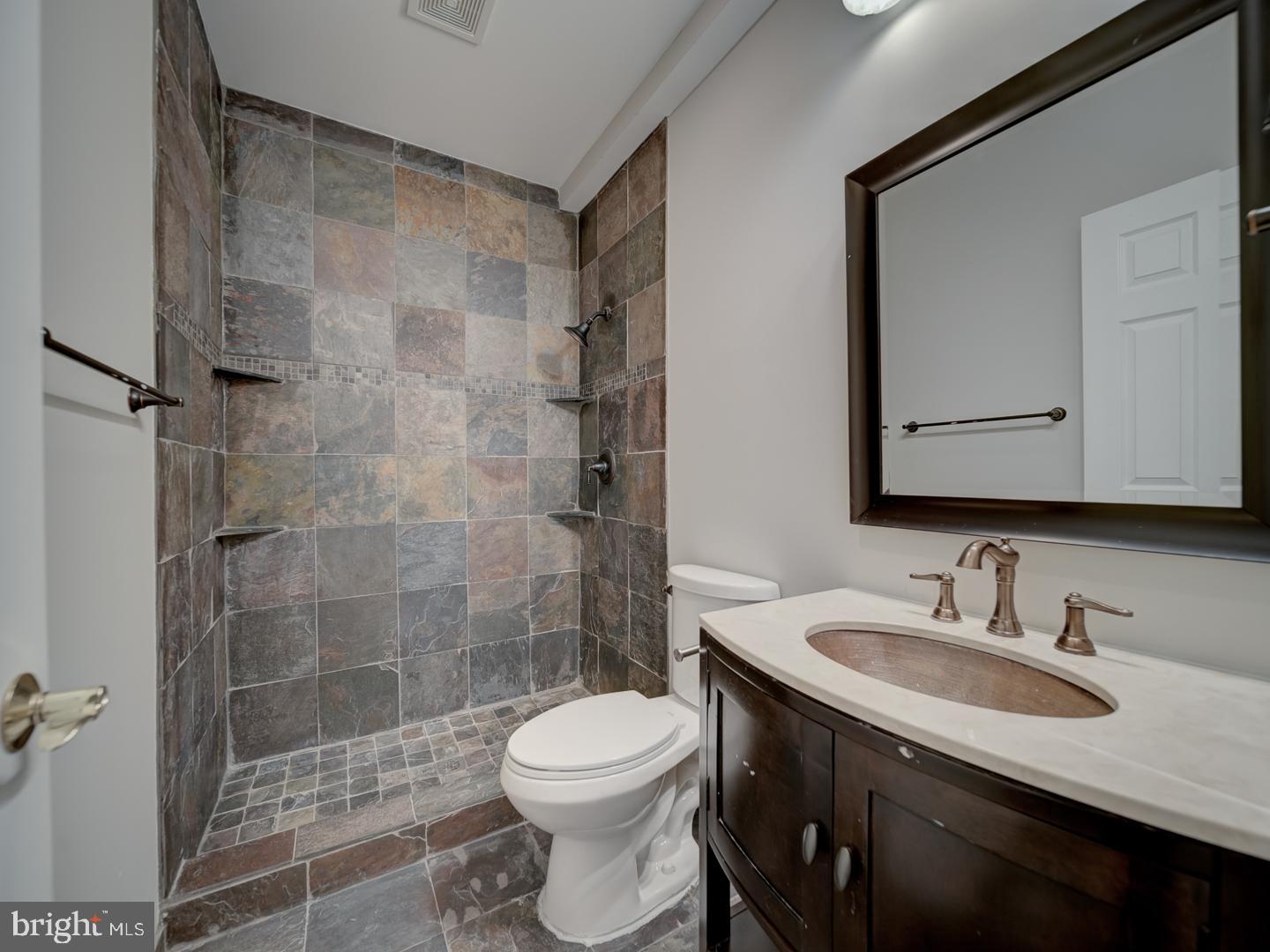 8429 LINK HILLS LOOP, GAINESVILLE, Virginia 20155, 4 Bedrooms Bedrooms, ,4 BathroomsBathrooms,Residential,For sale,8429 LINK HILLS LOOP,VAPW2097330 MLS # VAPW2097330