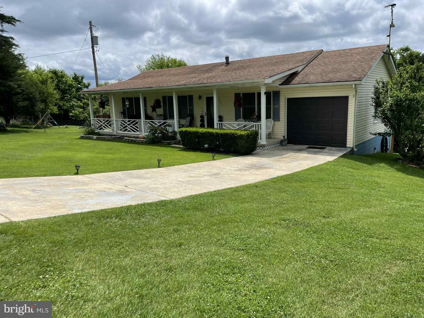 220 AIRSTRIP RD, LURAY, Virginia 22835, 3 Bedrooms Bedrooms, ,2 BathroomsBathrooms,Residential,For sale,220 AIRSTRIP RD,VAPA2005038 MLS # VAPA2005038