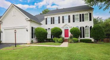 47436 MIDDLE BLUFF PL, STERLING, Virginia 20165, 6 Bedrooms Bedrooms, ,4 BathroomsBathrooms,Residential,For sale,47436 MIDDLE BLUFF PL,VALO2099876 MLS # VALO2099876