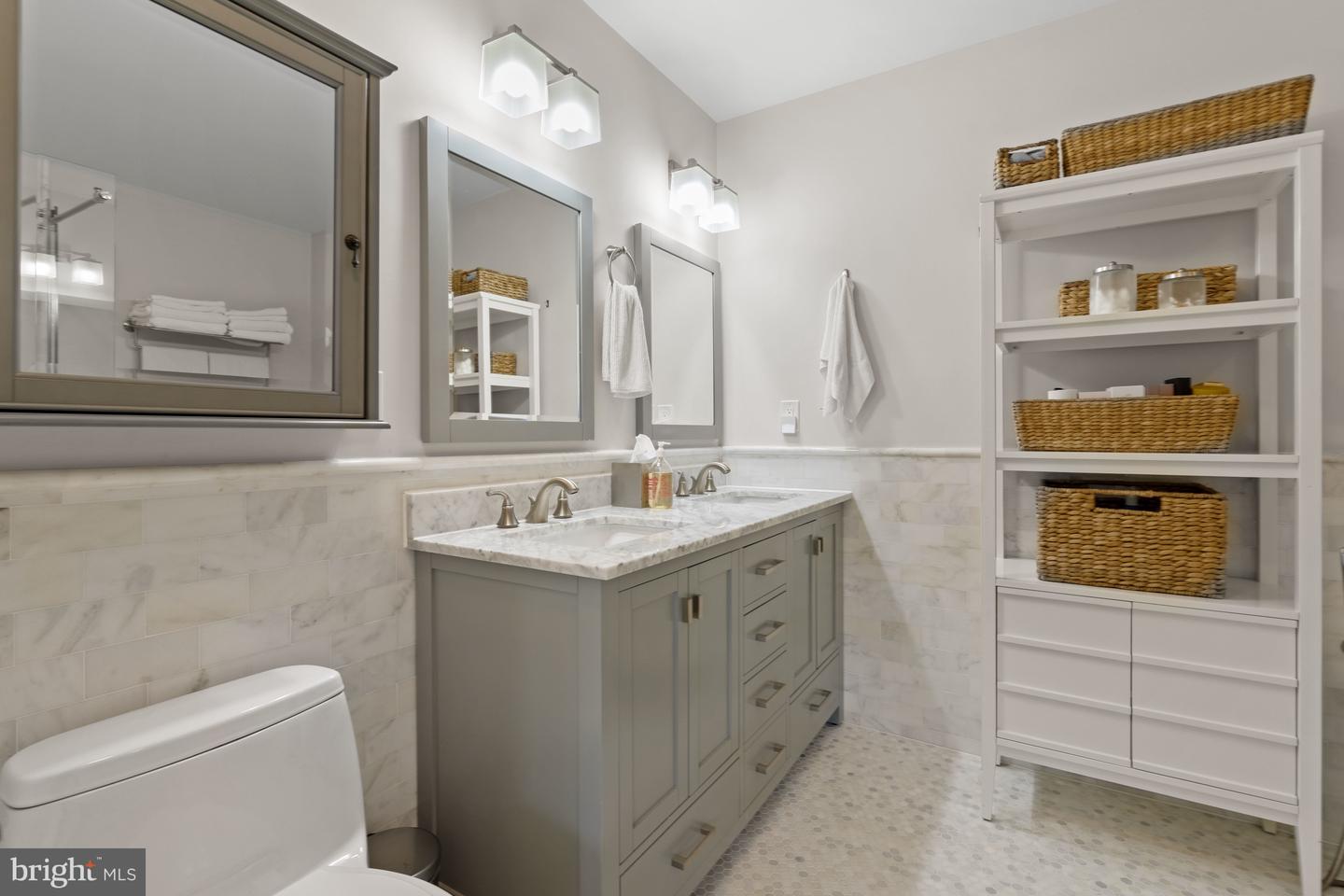 2819 BELLEVUE TER NW, WASHINGTON, District Of Columbia 20007, 5 Bedrooms Bedrooms, ,4 BathroomsBathrooms,Residential,For sale,2819 BELLEVUE TER NW,DCDC2206438 MLS # DCDC2206438