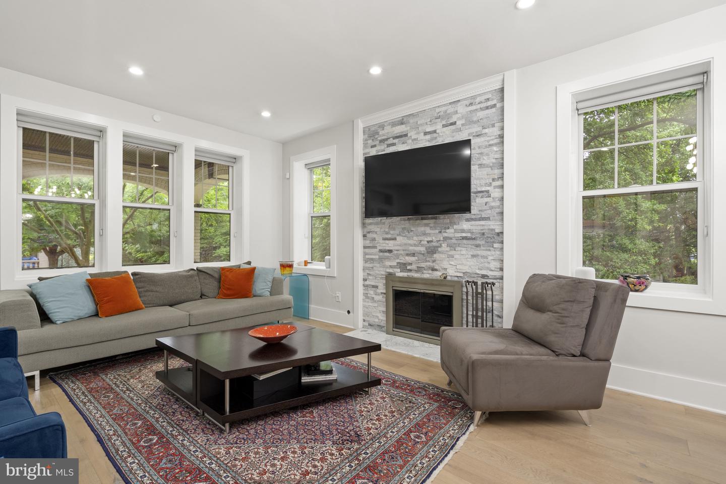 2819 BELLEVUE TER NW, WASHINGTON, District Of Columbia 20007, 5 Bedrooms Bedrooms, ,4 BathroomsBathrooms,Residential,For sale,2819 BELLEVUE TER NW,DCDC2206438 MLS # DCDC2206438