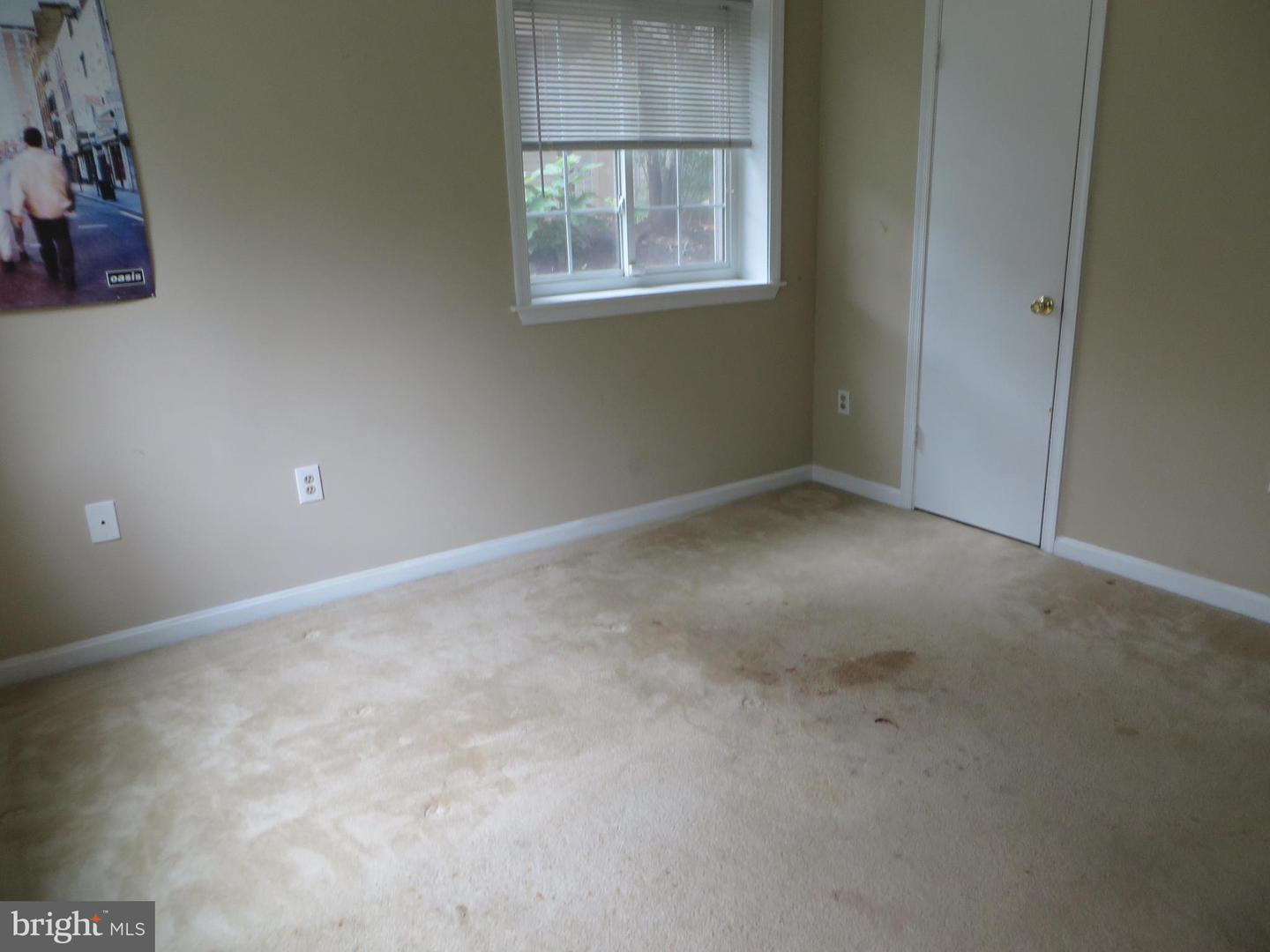 6915 VICTORIA DR #C, ALEXANDRIA, Virginia 22310, 2 Bedrooms Bedrooms, ,2 BathroomsBathrooms,Residential,For sale,6915 VICTORIA DR #C,VAFX2248902 MLS # VAFX2248902
