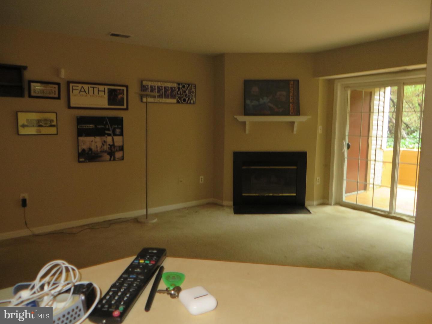 6915 VICTORIA DR #C, ALEXANDRIA, Virginia 22310, 2 Bedrooms Bedrooms, ,2 BathroomsBathrooms,Residential,For sale,6915 VICTORIA DR #C,VAFX2248902 MLS # VAFX2248902