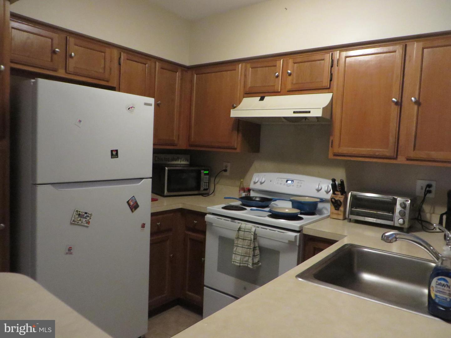 6915 VICTORIA DR #C, ALEXANDRIA, Virginia 22310, 2 Bedrooms Bedrooms, ,2 BathroomsBathrooms,Residential,For sale,6915 VICTORIA DR #C,VAFX2248902 MLS # VAFX2248902