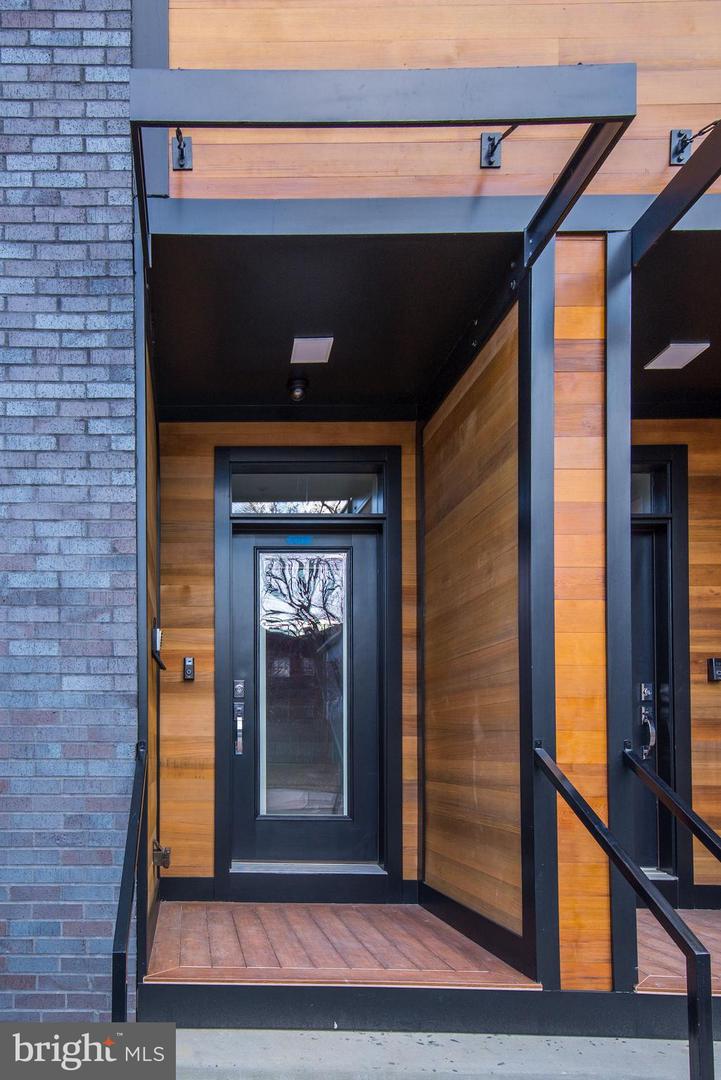 1871 NE CORCORAN ST NE #1871-B, WASHINGTON, District Of Columbia 20002, 3 Bedrooms Bedrooms, ,2 BathroomsBathrooms,Residential,For sale,1871 NE CORCORAN ST NE #1871-B,DCDC2206448 MLS # DCDC2206448