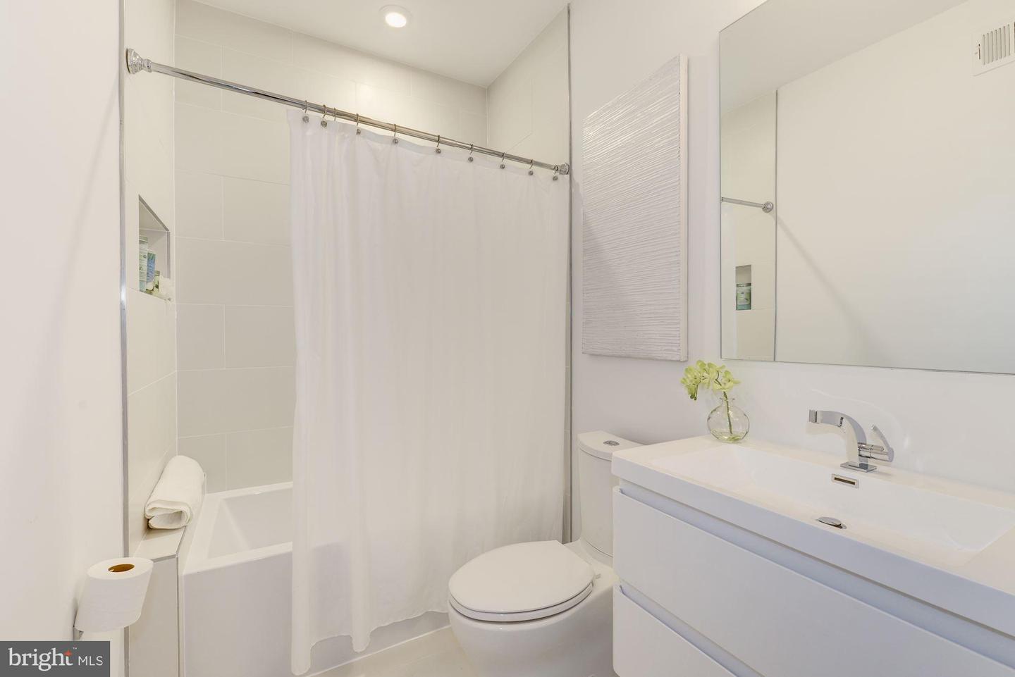 1871 NE CORCORAN ST NE #1871-B, WASHINGTON, District Of Columbia 20002, 3 Bedrooms Bedrooms, ,2 BathroomsBathrooms,Residential,For sale,1871 NE CORCORAN ST NE #1871-B,DCDC2206448 MLS # DCDC2206448