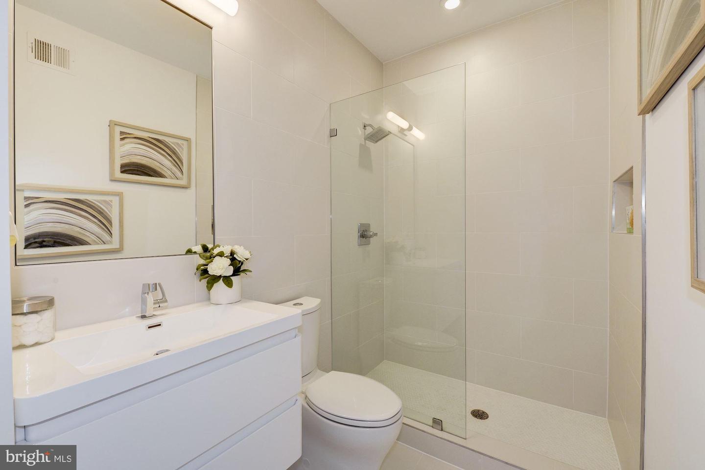 1871 NE CORCORAN ST NE #1871-B, WASHINGTON, District Of Columbia 20002, 3 Bedrooms Bedrooms, ,2 BathroomsBathrooms,Residential,For sale,1871 NE CORCORAN ST NE #1871-B,DCDC2206448 MLS # DCDC2206448