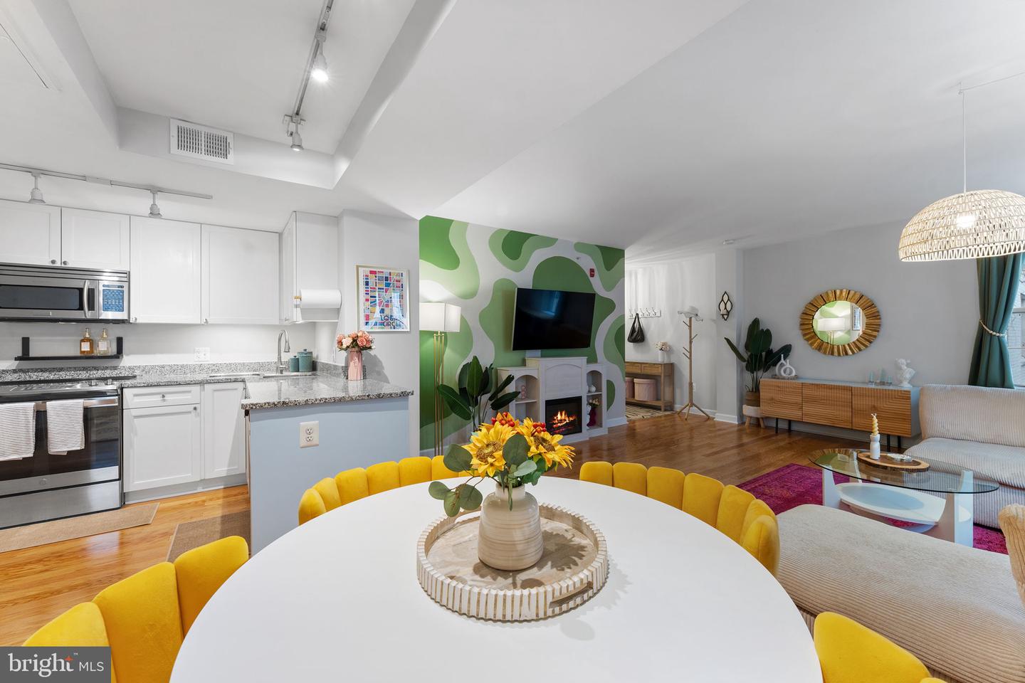 1314 MASSACHUSETTS AVE NW #506, WASHINGTON, District Of Columbia 20005, 1 Bedroom Bedrooms, ,1 BathroomBathrooms,Residential,For sale,1314 MASSACHUSETTS AVE NW #506,DCDC2206470 MLS # DCDC2206470