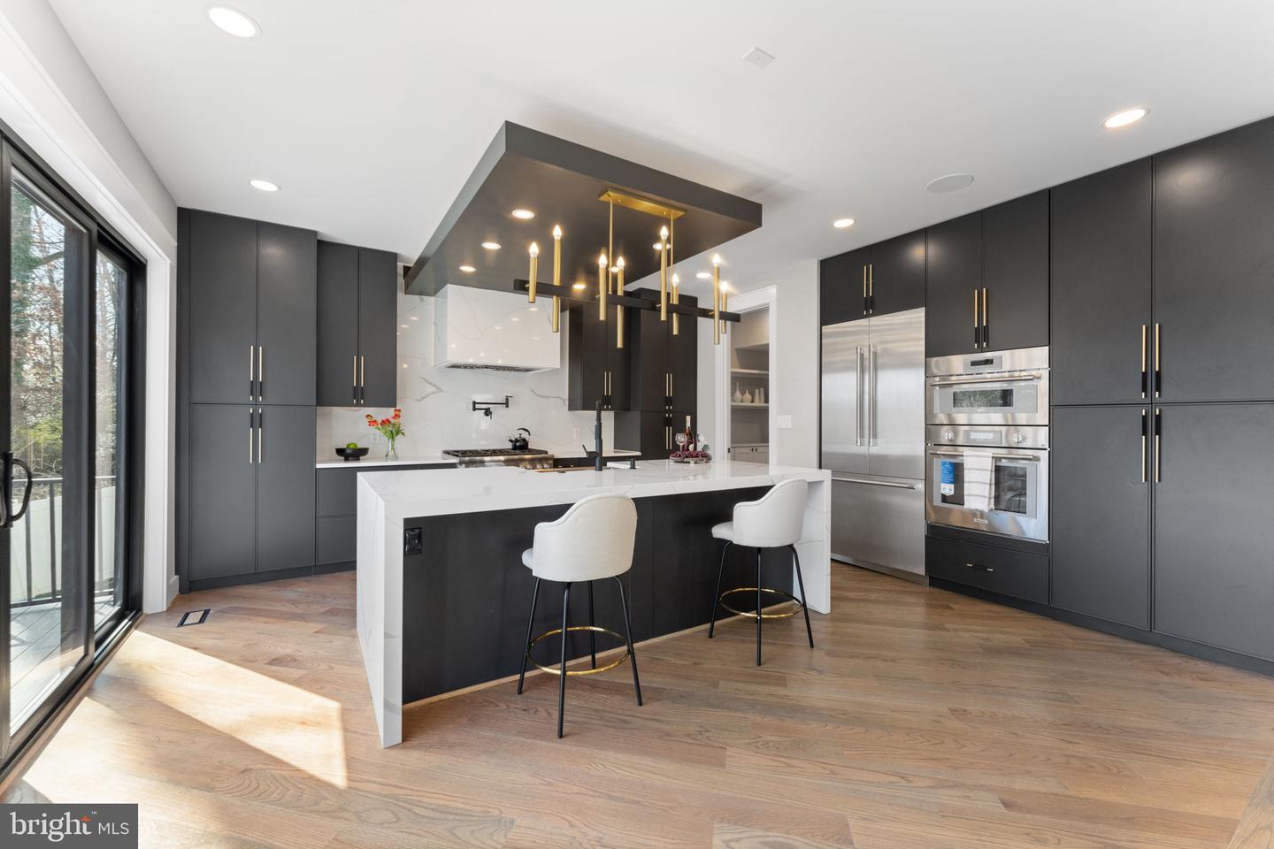 3113 CIRCLE HILL RD, ALEXANDRIA, Virginia 22305, 6 Bedrooms Bedrooms, ,6 BathroomsBathrooms,Residential,For sale,3113 CIRCLE HILL RD,VAAX2046712 MLS # VAAX2046712