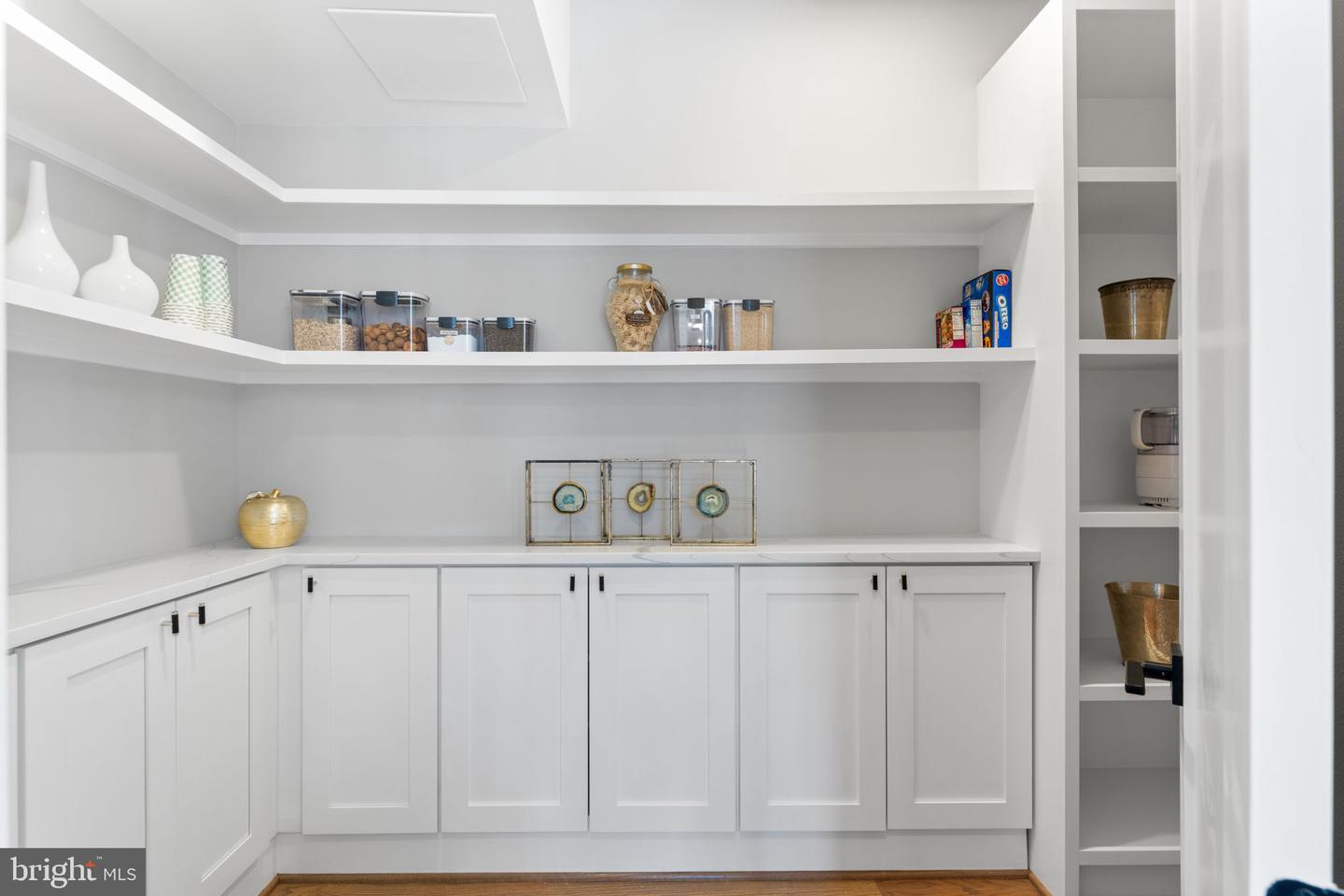 3113 CIRCLE HILL RD, ALEXANDRIA, Virginia 22305, 6 Bedrooms Bedrooms, ,6 BathroomsBathrooms,Residential,For sale,3113 CIRCLE HILL RD,VAAX2046712 MLS # VAAX2046712