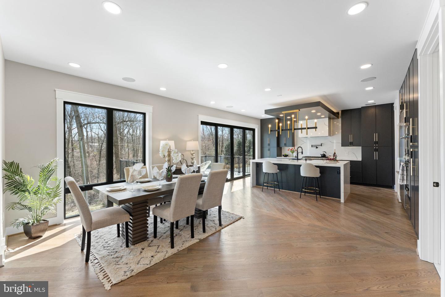3113 CIRCLE HILL RD, ALEXANDRIA, Virginia 22305, 6 Bedrooms Bedrooms, ,6 BathroomsBathrooms,Residential,For sale,3113 CIRCLE HILL RD,VAAX2046712 MLS # VAAX2046712