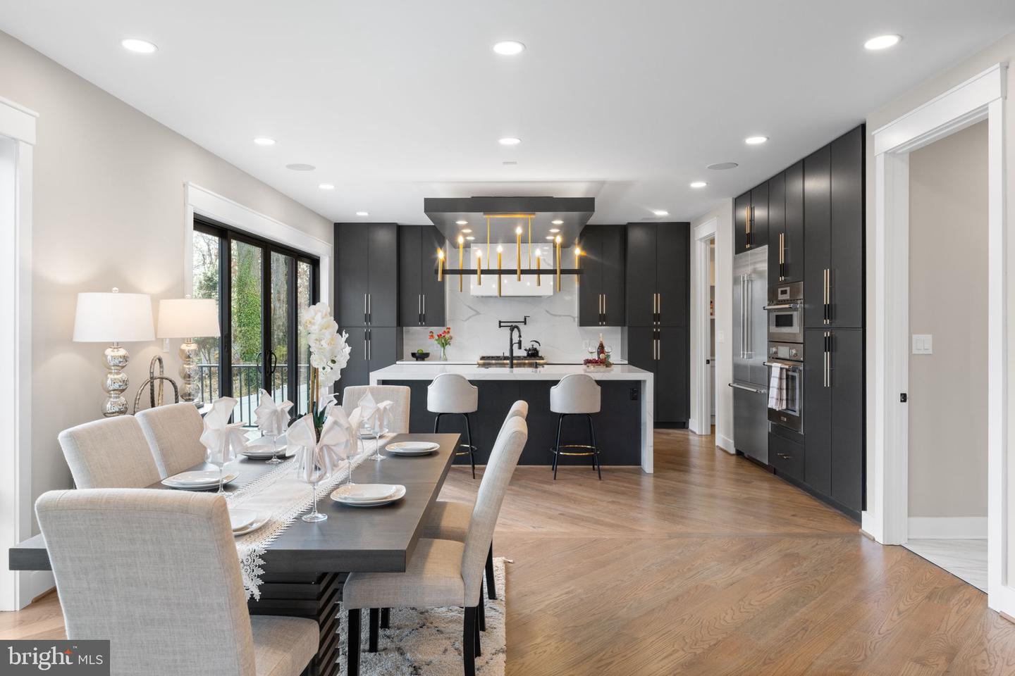 3113 CIRCLE HILL RD, ALEXANDRIA, Virginia 22305, 6 Bedrooms Bedrooms, ,6 BathroomsBathrooms,Residential,For sale,3113 CIRCLE HILL RD,VAAX2046712 MLS # VAAX2046712