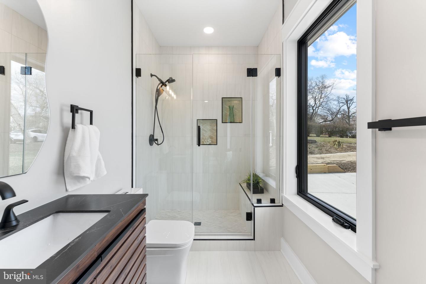 3113 CIRCLE HILL RD, ALEXANDRIA, Virginia 22305, 6 Bedrooms Bedrooms, ,6 BathroomsBathrooms,Residential,For sale,3113 CIRCLE HILL RD,VAAX2046712 MLS # VAAX2046712
