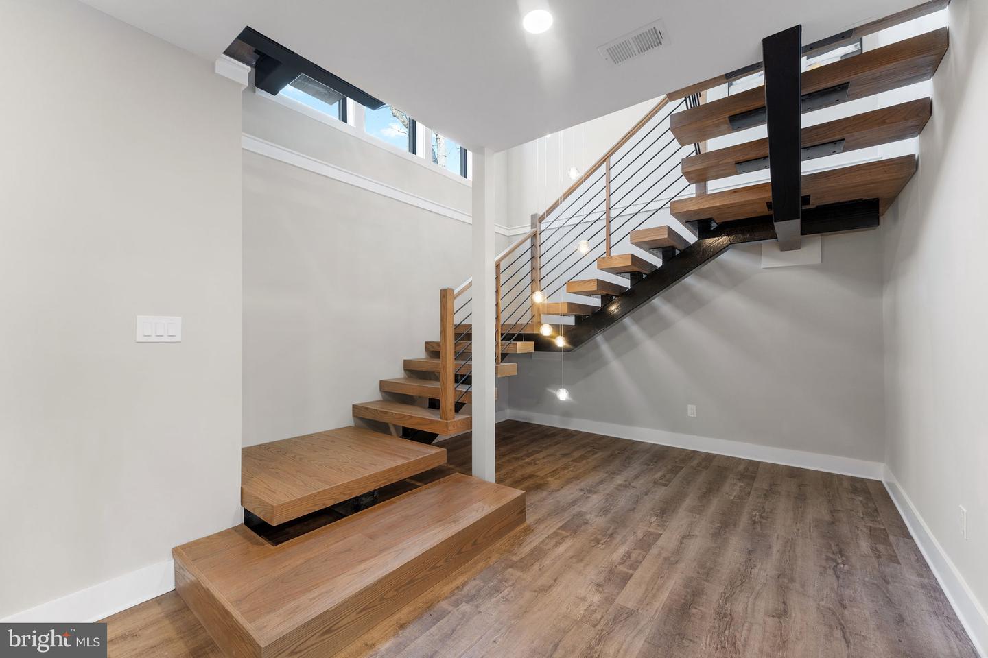 3113 CIRCLE HILL RD, ALEXANDRIA, Virginia 22305, 6 Bedrooms Bedrooms, ,6 BathroomsBathrooms,Residential,For sale,3113 CIRCLE HILL RD,VAAX2046712 MLS # VAAX2046712