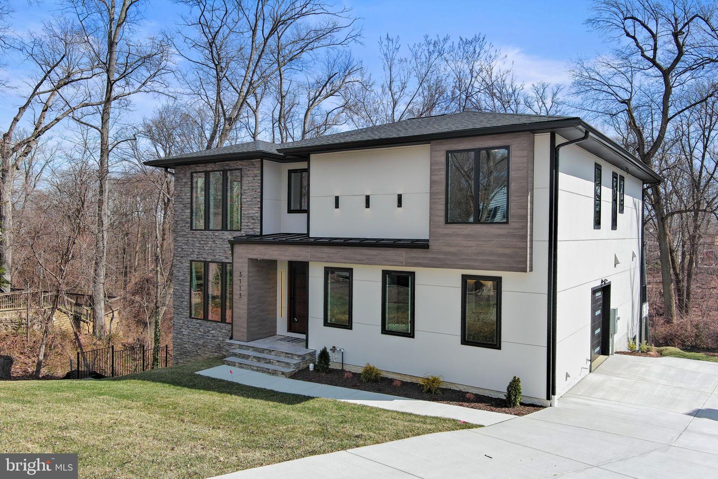3113 CIRCLE HILL RD, ALEXANDRIA, Virginia 22305, 6 Bedrooms Bedrooms, ,6 BathroomsBathrooms,Residential,For sale,3113 CIRCLE HILL RD,VAAX2046712 MLS # VAAX2046712