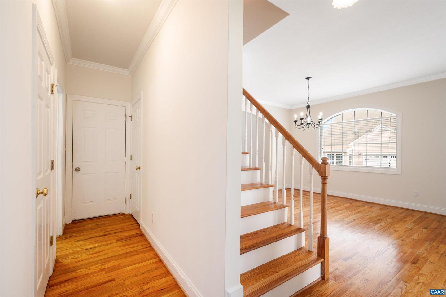 16 E PARK VIEW DR, STAUNTON, Virginia 24401, 3 Bedrooms Bedrooms, ,2 BathroomsBathrooms,Residential,For sale,16 E PARK VIEW DR,665886 MLS # 665886