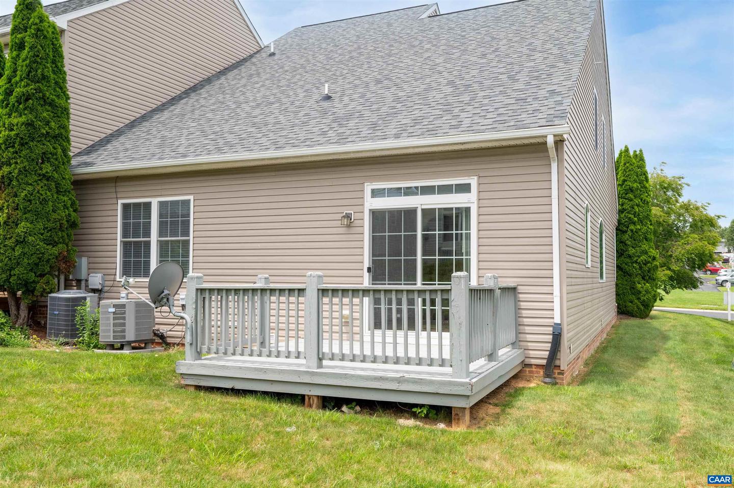 16 E PARK VIEW DR, STAUNTON, Virginia 24401, 3 Bedrooms Bedrooms, ,2 BathroomsBathrooms,Residential,For sale,16 E PARK VIEW DR,665886 MLS # 665886