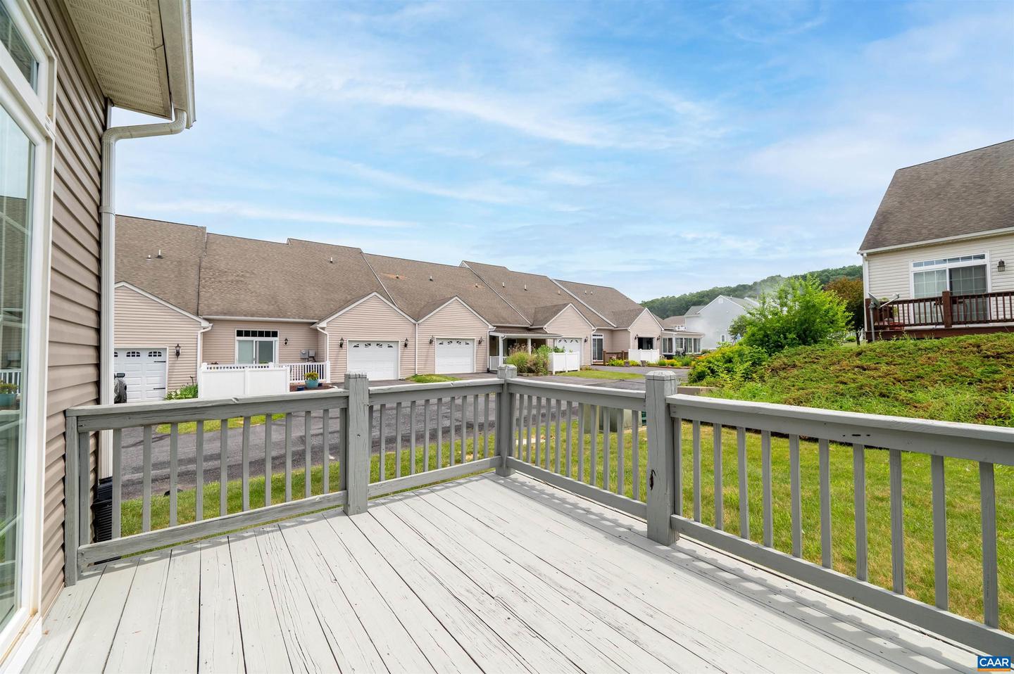 16 E PARK VIEW DR, STAUNTON, Virginia 24401, 3 Bedrooms Bedrooms, ,2 BathroomsBathrooms,Residential,For sale,16 E PARK VIEW DR,665886 MLS # 665886