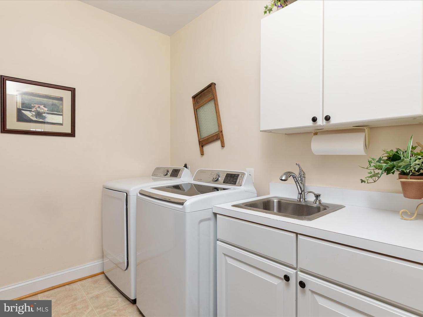 111 JACKSON PL, MIDDLETOWN, Virginia 22645, 3 Bedrooms Bedrooms, ,2 BathroomsBathrooms,Residential,For sale,111 JACKSON PL,VAWR2011522 MLS # VAWR2011522