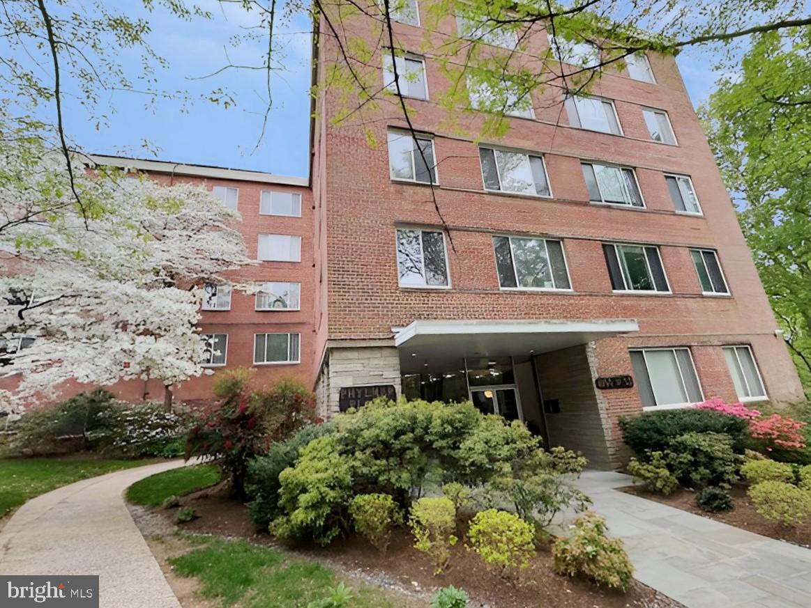 4100 W ST NW #308, WASHINGTON, District Of Columbia 20007, 1 Bedroom Bedrooms, ,1 BathroomBathrooms,Residential,For sale,4100 W ST NW #308,DCDC2206558 MLS # DCDC2206558