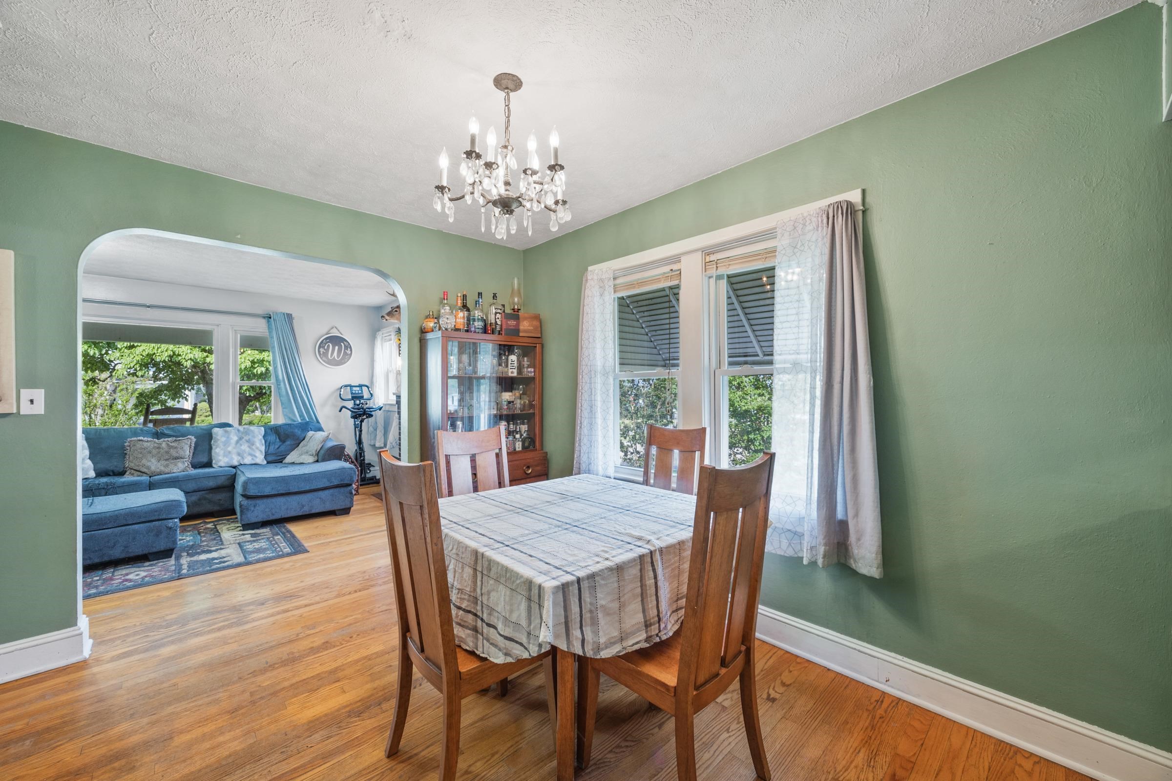600 TENTH ST, SHENANDOAH, Virginia 22849, 3 Bedrooms Bedrooms, ,1 BathroomBathrooms,Residential,600 TENTH ST,665912 MLS # 665912