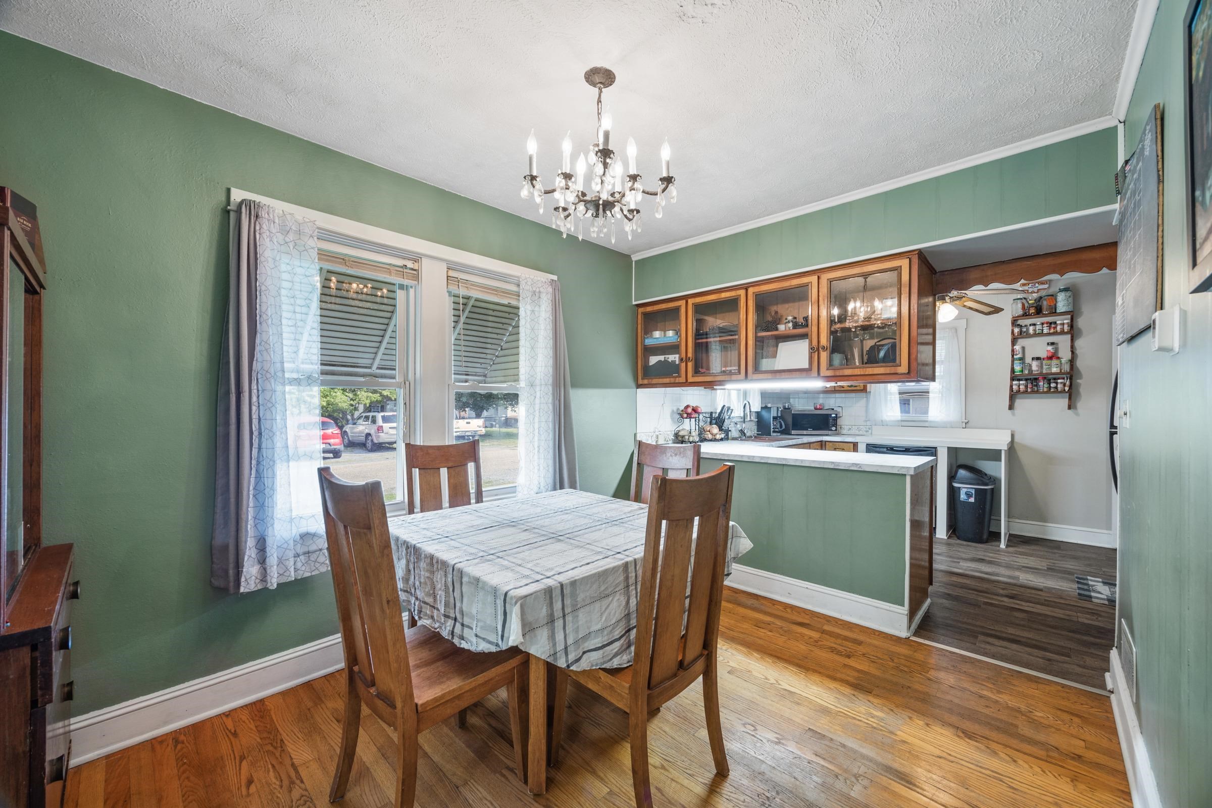 600 TENTH ST, SHENANDOAH, Virginia 22849, 3 Bedrooms Bedrooms, ,1 BathroomBathrooms,Residential,600 TENTH ST,665912 MLS # 665912