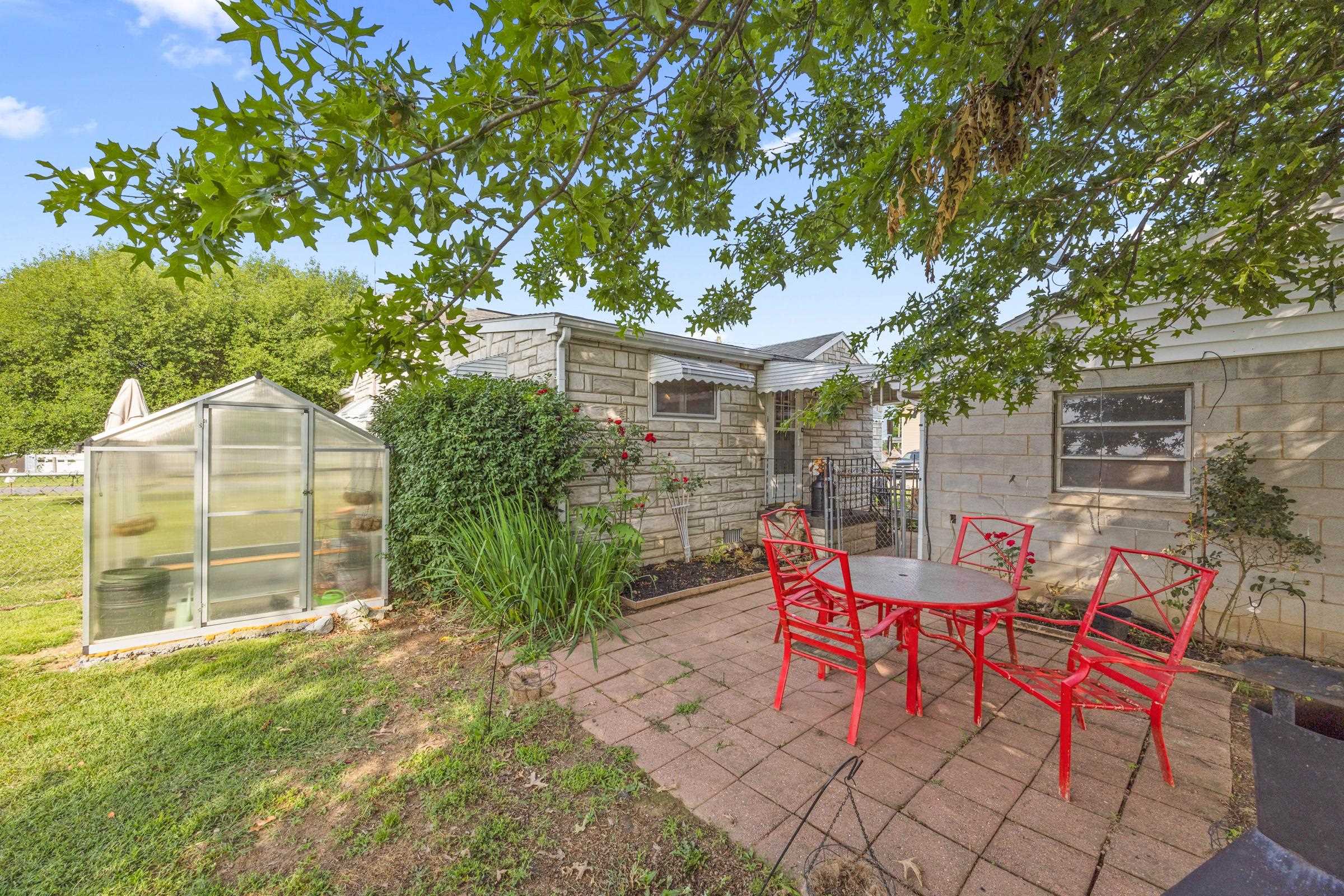 600 TENTH ST, SHENANDOAH, Virginia 22849, 3 Bedrooms Bedrooms, ,1 BathroomBathrooms,Residential,600 TENTH ST,665912 MLS # 665912