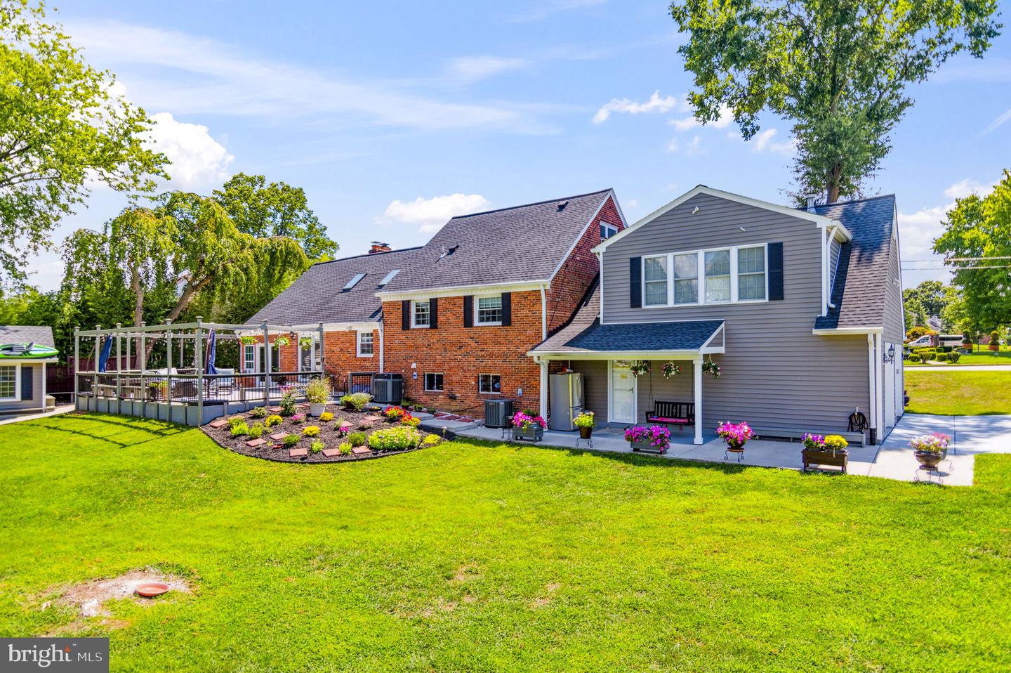 6001 BRANDON AVE, SPRINGFIELD, Virginia 22150, 5 Bedrooms Bedrooms, 15 Rooms Rooms,5 BathroomsBathrooms,Residential,For sale,6001 BRANDON AVE,VAFX2224908 MLS # VAFX2224908