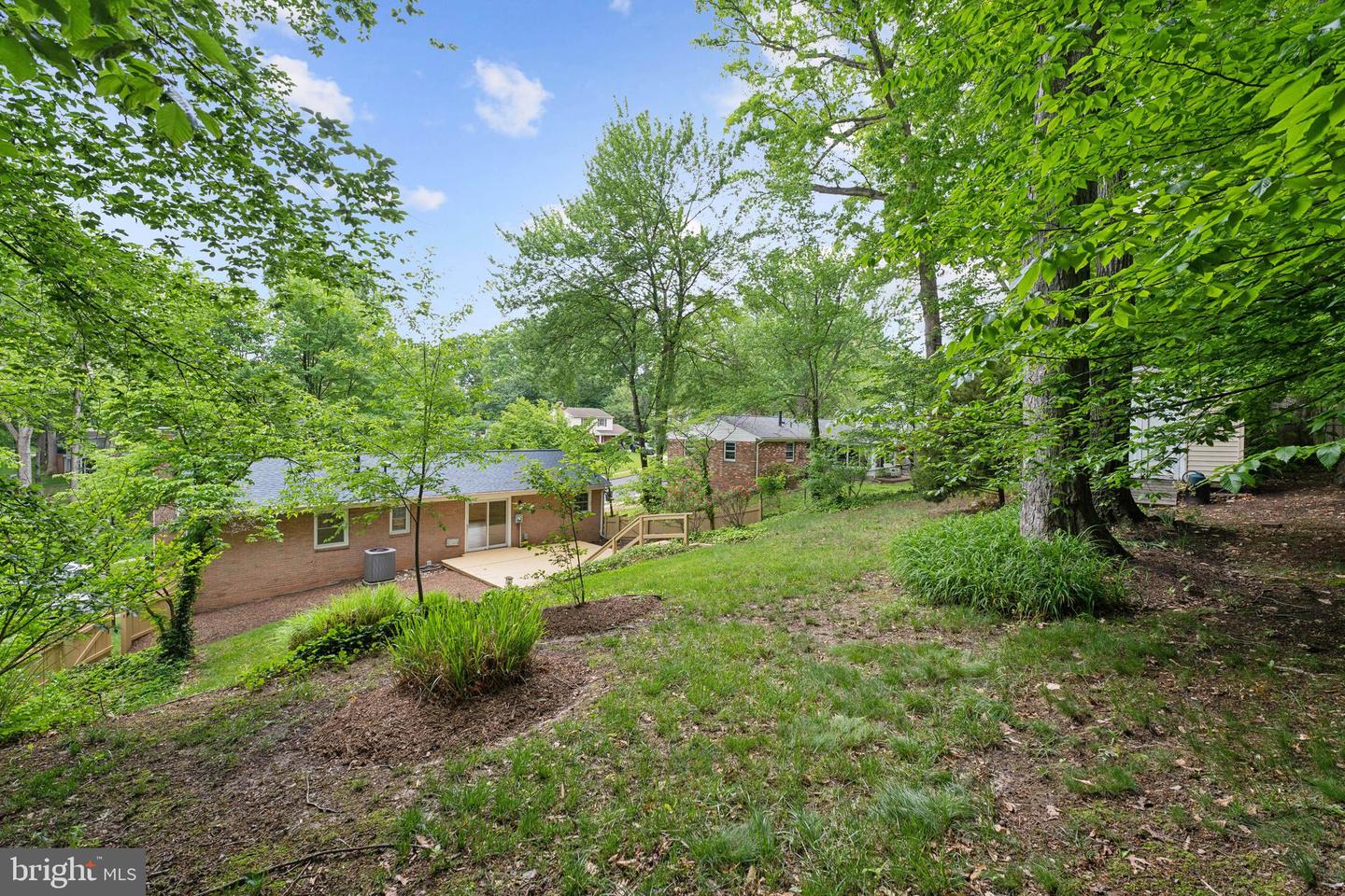 8626 KERRY LN, SPRINGFIELD, Virginia 22152, 4 Bedrooms Bedrooms, ,2 BathroomsBathrooms,Residential,For sale,8626 KERRY LN,VAFX2235688 MLS # VAFX2235688