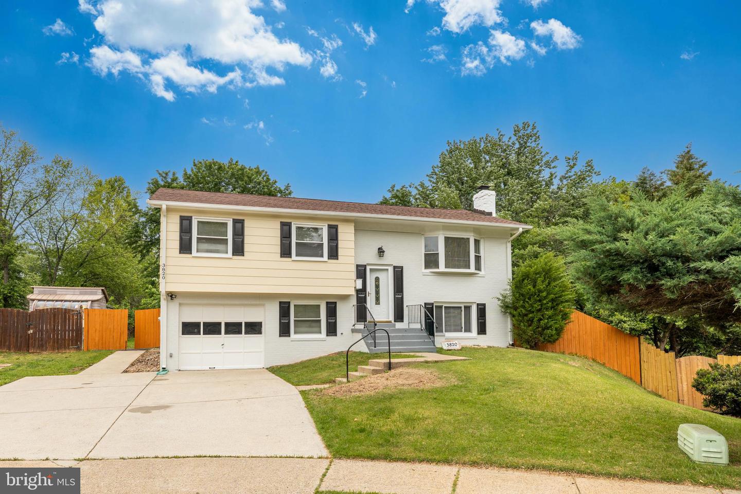 3820 DANBURY CT, WOODBRIDGE, Virginia 22193, 4 Bedrooms Bedrooms, ,2 BathroomsBathrooms,Residential,For sale,3820 DANBURY CT,VAPW2093242 MLS # VAPW2093242
