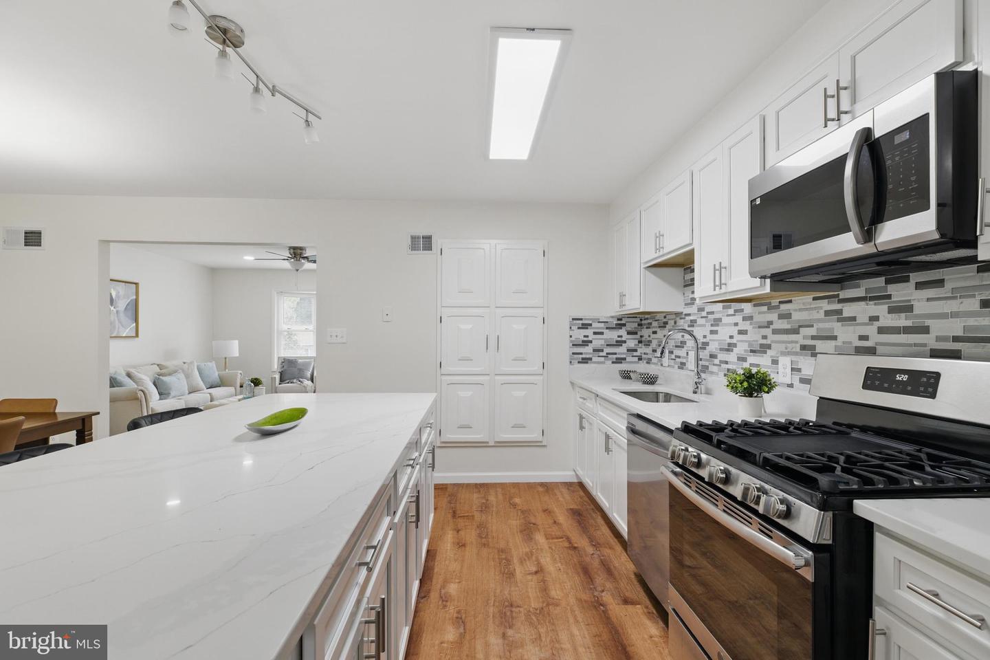 3820 DANBURY CT, WOODBRIDGE, Virginia 22193, 4 Bedrooms Bedrooms, ,2 BathroomsBathrooms,Residential,For sale,3820 DANBURY CT,VAPW2093242 MLS # VAPW2093242
