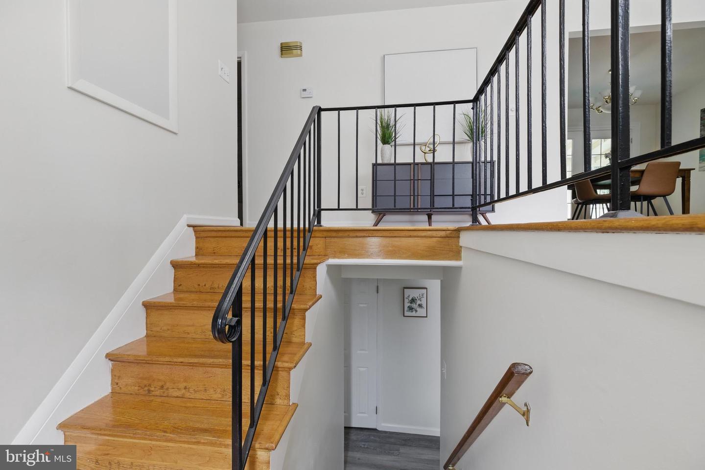 3820 DANBURY CT, WOODBRIDGE, Virginia 22193, 4 Bedrooms Bedrooms, ,2 BathroomsBathrooms,Residential,For sale,3820 DANBURY CT,VAPW2093242 MLS # VAPW2093242