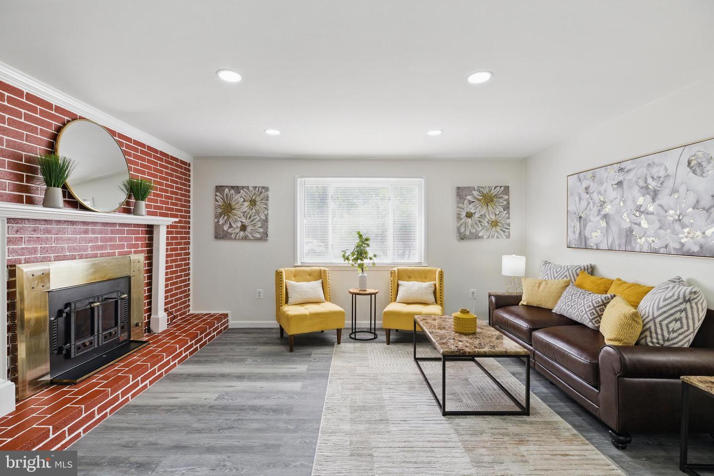 3820 DANBURY CT, WOODBRIDGE, Virginia 22193, 4 Bedrooms Bedrooms, ,2 BathroomsBathrooms,Residential,For sale,3820 DANBURY CT,VAPW2093242 MLS # VAPW2093242