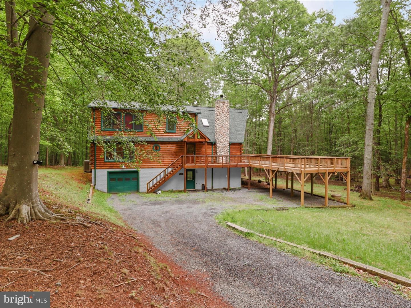 16091 GOSSUM CT, HAYMARKET, Virginia 20169, 4 Bedrooms Bedrooms, ,3 BathroomsBathrooms,Residential,For sale,16091 GOSSUM CT,VAPW2093558 MLS # VAPW2093558