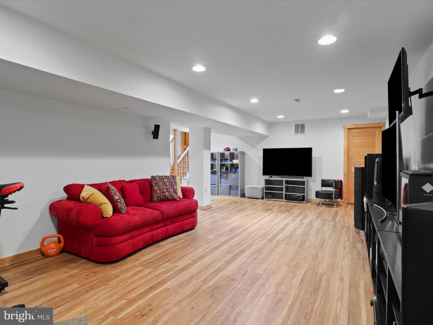 16091 GOSSUM CT, HAYMARKET, Virginia 20169, 4 Bedrooms Bedrooms, ,3 BathroomsBathrooms,Residential,For sale,16091 GOSSUM CT,VAPW2093558 MLS # VAPW2093558