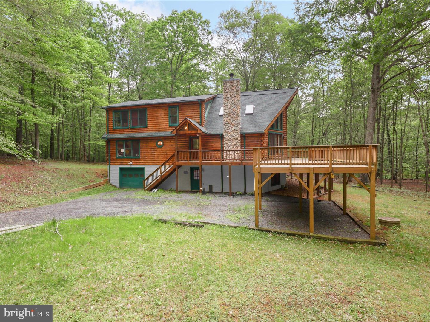 16091 GOSSUM CT, HAYMARKET, Virginia 20169, 4 Bedrooms Bedrooms, ,3 BathroomsBathrooms,Residential,For sale,16091 GOSSUM CT,VAPW2093558 MLS # VAPW2093558