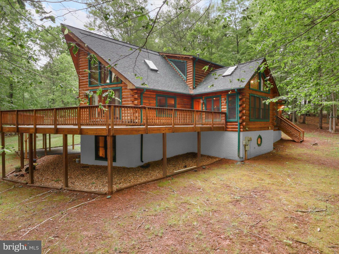 16091 GOSSUM CT, HAYMARKET, Virginia 20169, 4 Bedrooms Bedrooms, ,3 BathroomsBathrooms,Residential,For sale,16091 GOSSUM CT,VAPW2093558 MLS # VAPW2093558