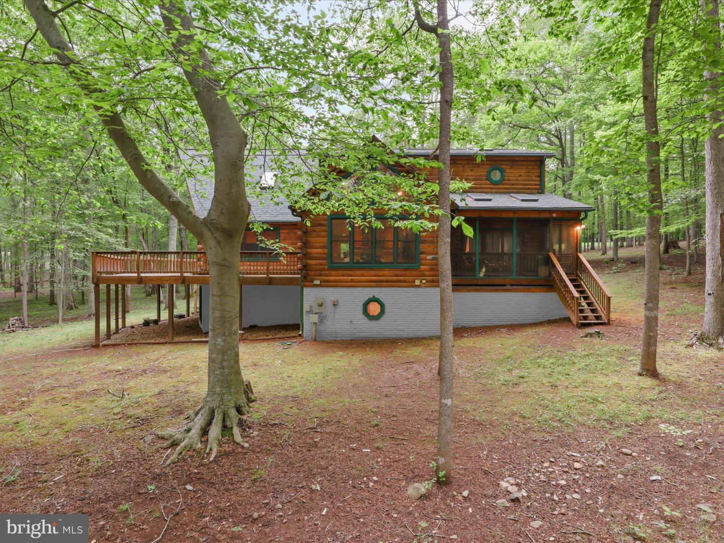 16091 GOSSUM CT, HAYMARKET, Virginia 20169, 4 Bedrooms Bedrooms, ,3 BathroomsBathrooms,Residential,For sale,16091 GOSSUM CT,VAPW2093558 MLS # VAPW2093558