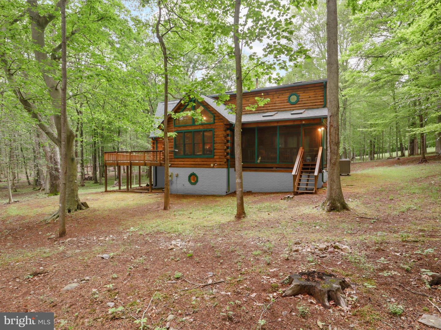 16091 GOSSUM CT, HAYMARKET, Virginia 20169, 4 Bedrooms Bedrooms, ,3 BathroomsBathrooms,Residential,For sale,16091 GOSSUM CT,VAPW2093558 MLS # VAPW2093558