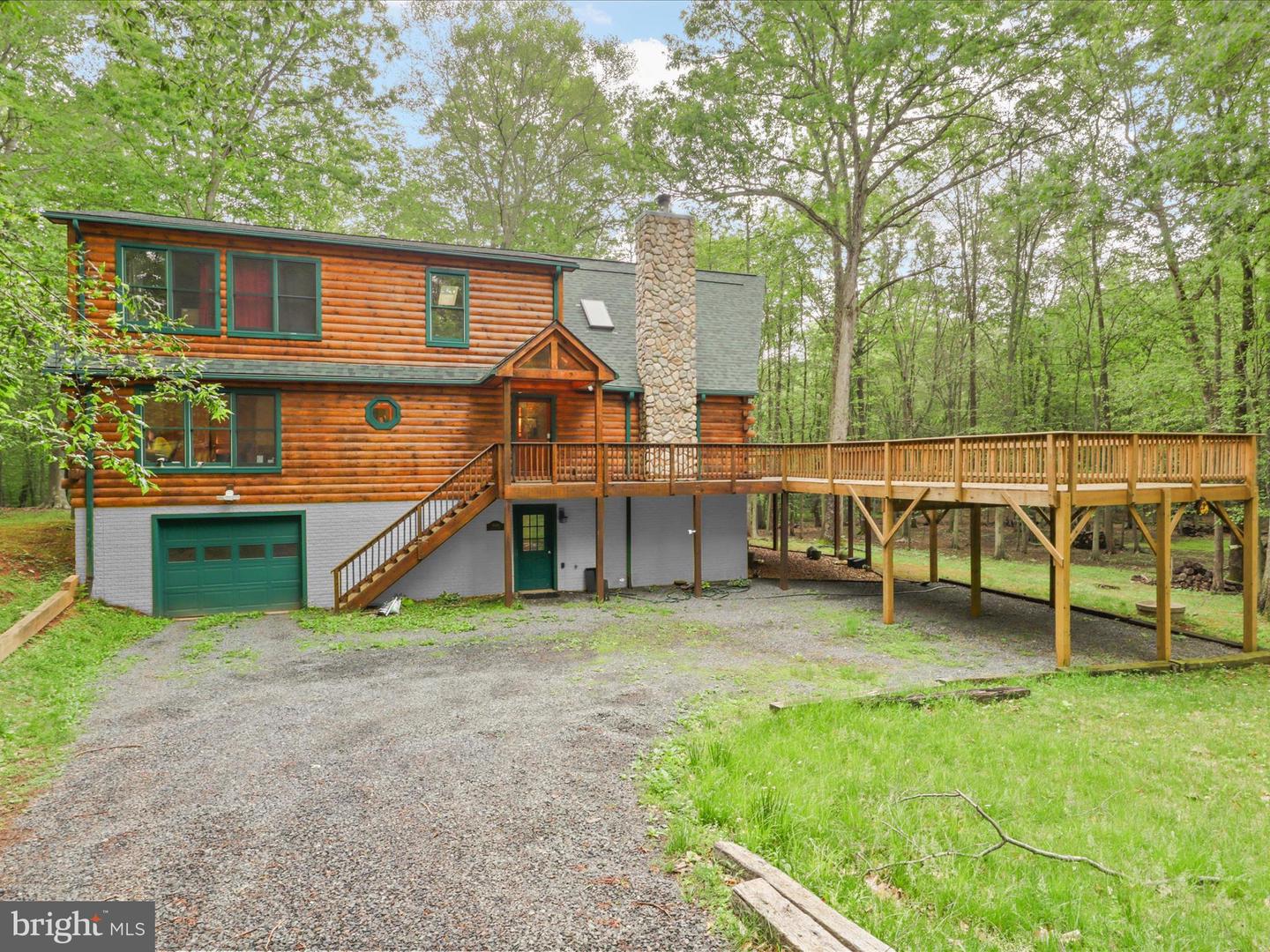 16091 GOSSUM CT, HAYMARKET, Virginia 20169, 4 Bedrooms Bedrooms, ,3 BathroomsBathrooms,Residential,For sale,16091 GOSSUM CT,VAPW2093558 MLS # VAPW2093558