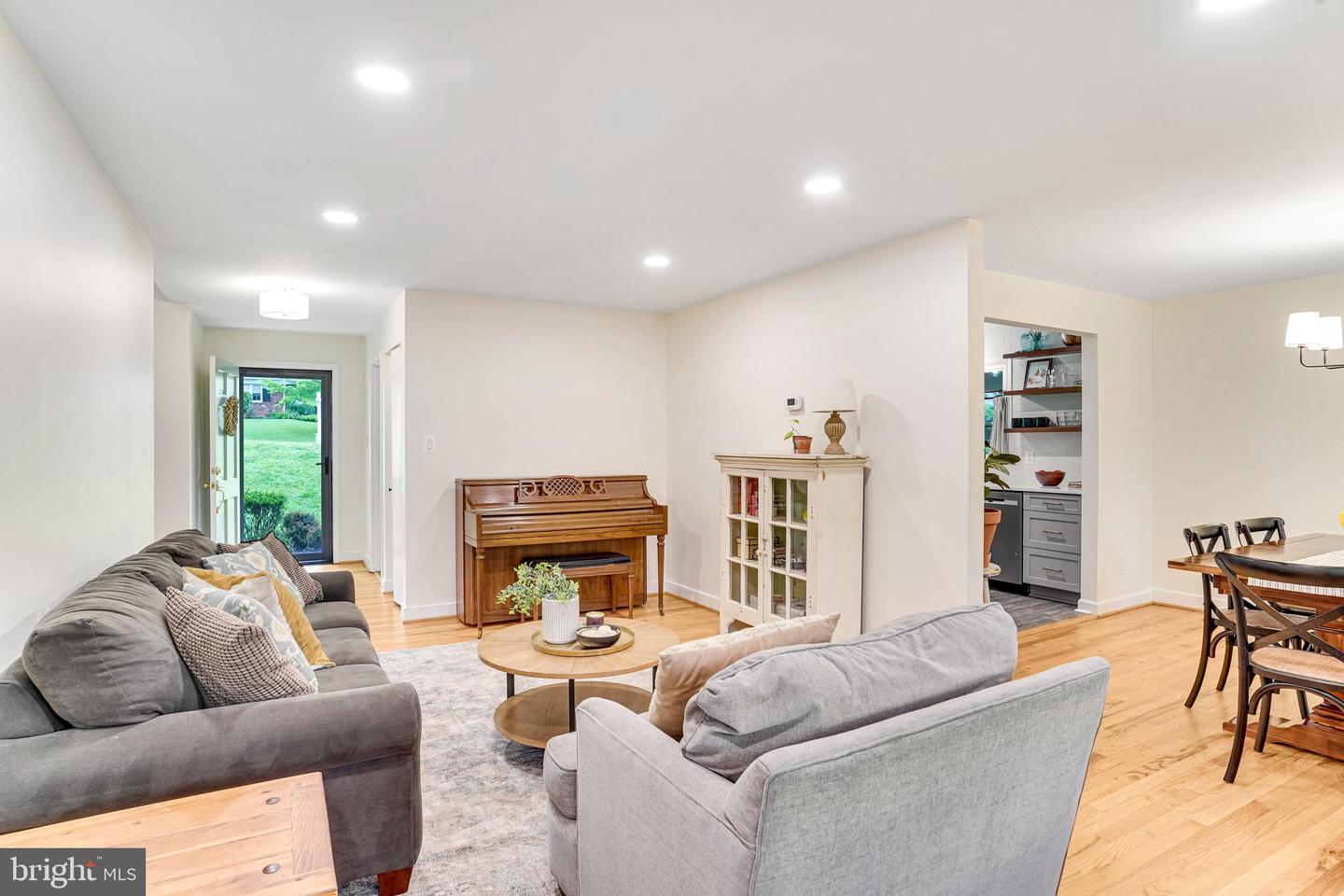 3402 ALBION CT, FAIRFAX, Virginia 22031, 5 Bedrooms Bedrooms, ,2 BathroomsBathrooms,Residential,For sale,3402 ALBION CT,VAFX2239992 MLS # VAFX2239992