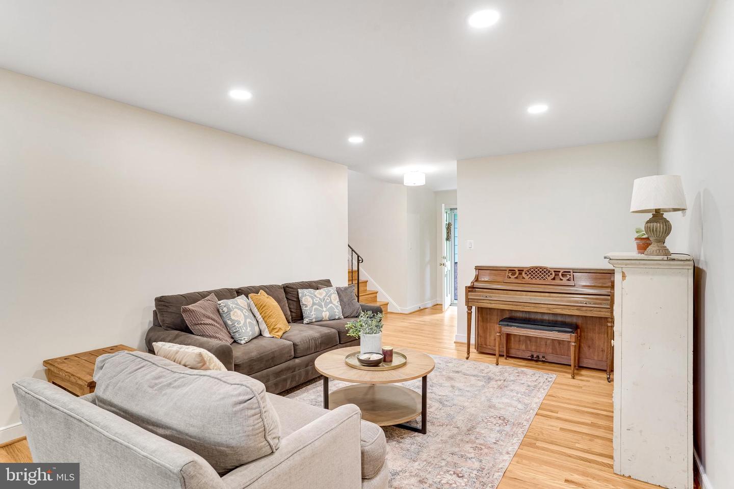 3402 ALBION CT, FAIRFAX, Virginia 22031, 5 Bedrooms Bedrooms, ,2 BathroomsBathrooms,Residential,For sale,3402 ALBION CT,VAFX2239992 MLS # VAFX2239992