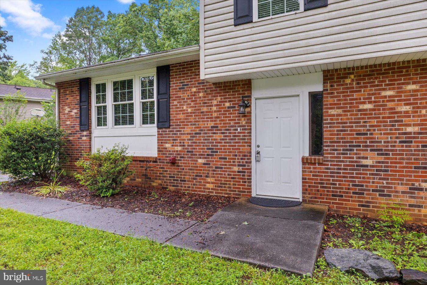 6908 WILD TURKEY DR, SPOTSYLVANIA, Virginia 22553, 4 Bedrooms Bedrooms, ,2 BathroomsBathrooms,Residential,For sale,6908 WILD TURKEY DR,VASP2033080 MLS # VASP2033080