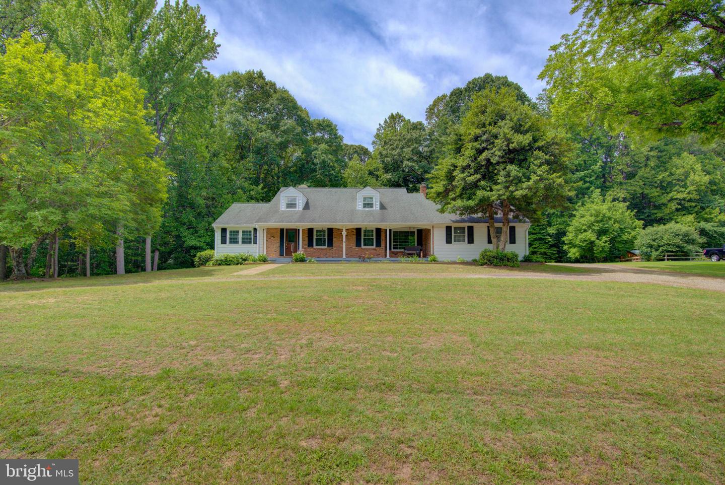 8406 CEDAR LN, KING GEORGE, Virginia 22485, 4 Bedrooms Bedrooms, ,4 BathroomsBathrooms,Residential,For sale,8406 CEDAR LN,VAKG2006420 MLS # VAKG2006420