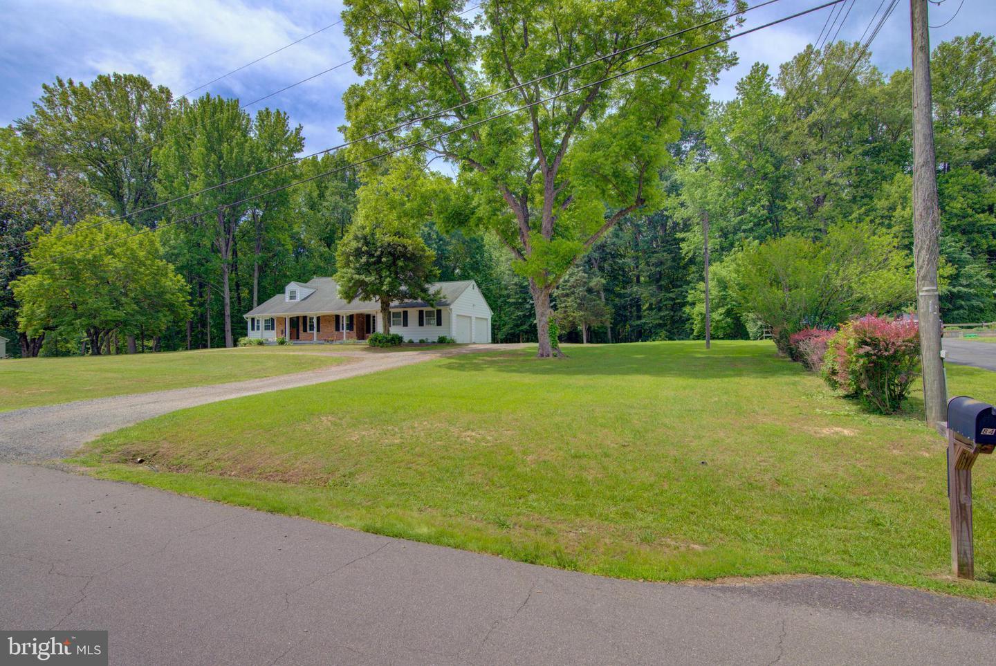 8406 CEDAR LN, KING GEORGE, Virginia 22485, 4 Bedrooms Bedrooms, ,4 BathroomsBathrooms,Residential,For sale,8406 CEDAR LN,VAKG2006420 MLS # VAKG2006420