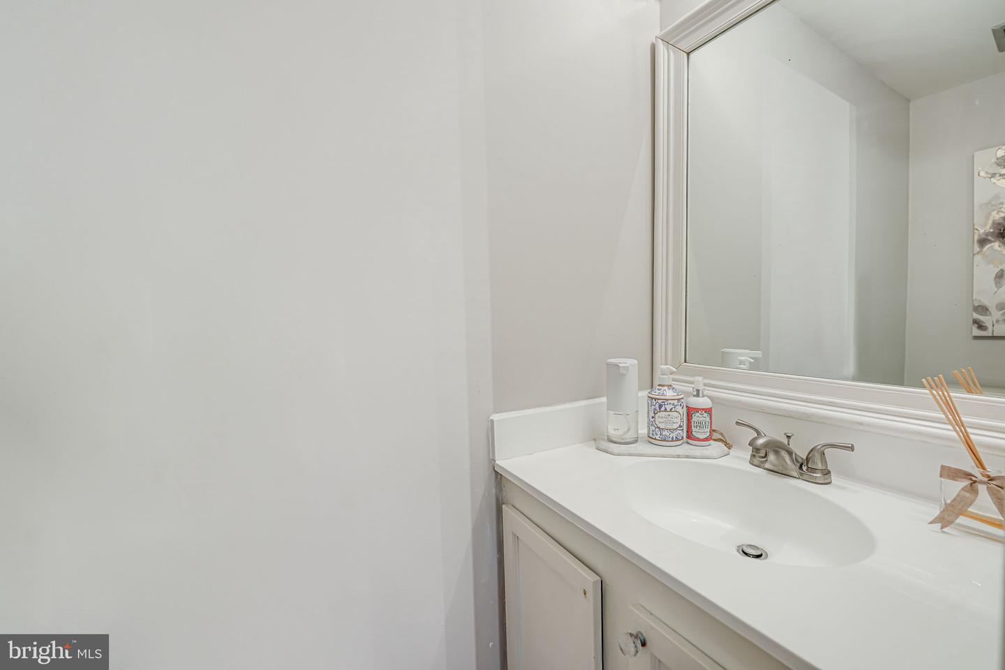 11580 HILL MEADE LN, WOODBRIDGE, Virginia 22192, 3 Bedrooms Bedrooms, ,2 BathroomsBathrooms,Residential,For sale,11580 HILL MEADE LN,VAPW2094942 MLS # VAPW2094942