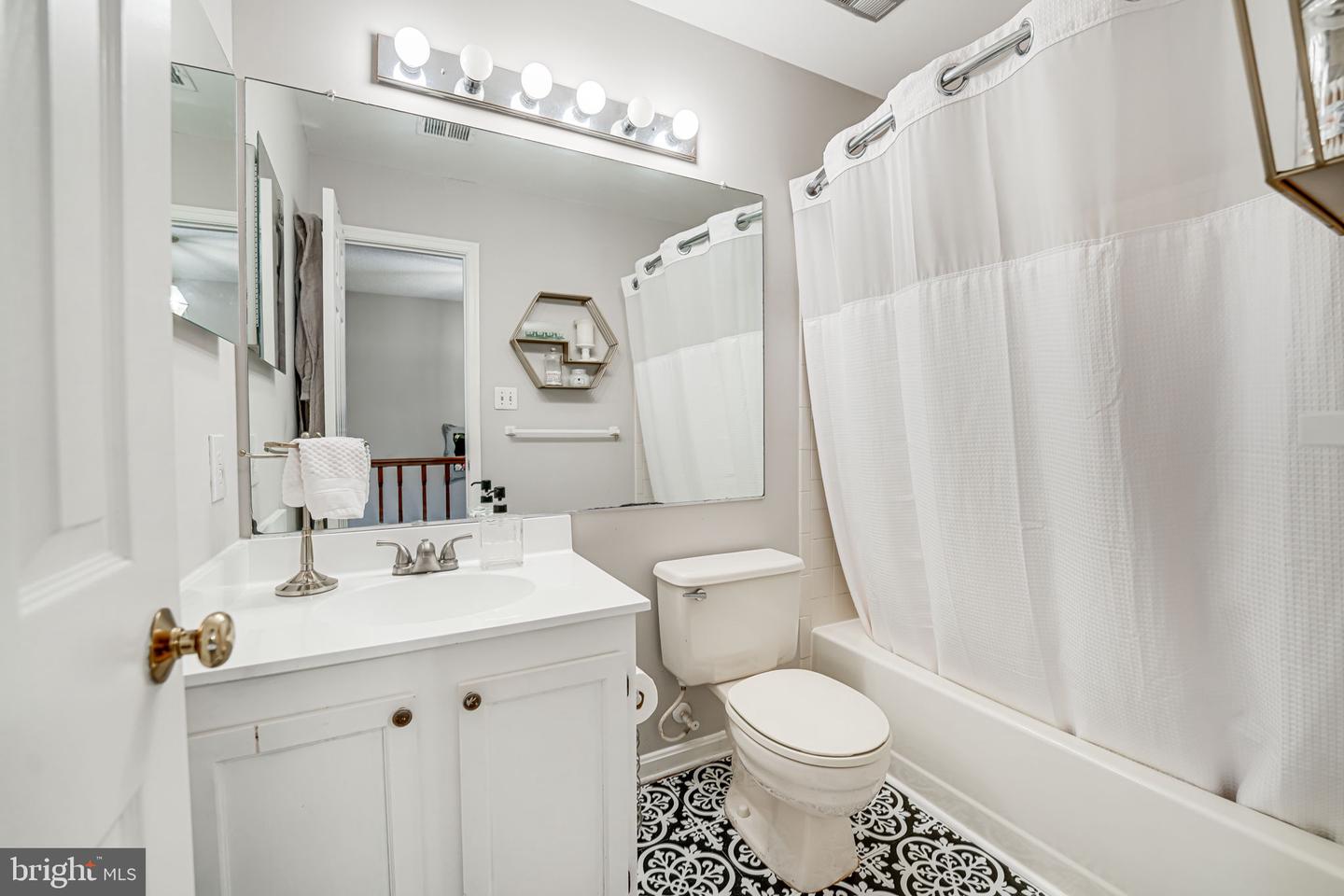 11580 HILL MEADE LN, WOODBRIDGE, Virginia 22192, 3 Bedrooms Bedrooms, ,2 BathroomsBathrooms,Residential,For sale,11580 HILL MEADE LN,VAPW2094942 MLS # VAPW2094942